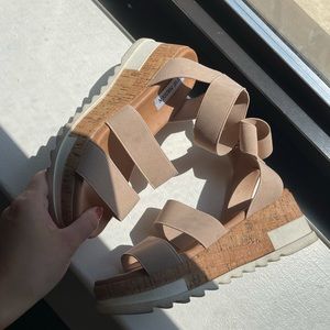 Steve Madden Bandi Platform Wedge Nude Size 6.5